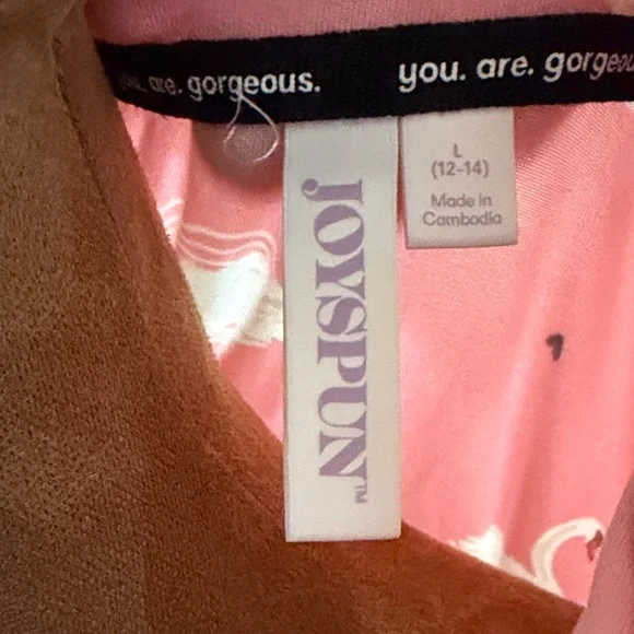 Charming Pink Swan Print Capri Pajama Set Soft - Picture 2 of 7